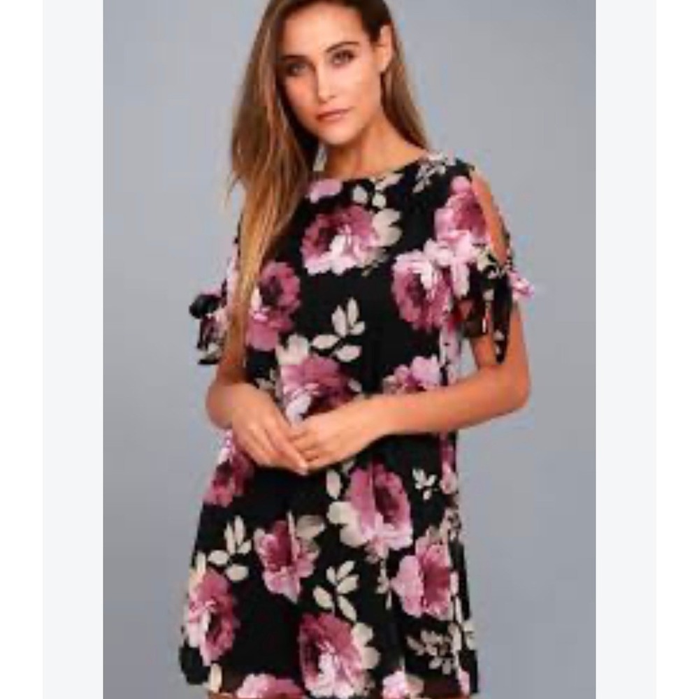 Lulus Black Pink Floral Cold Shoulder Tie Sleeve Shift Mini Dress sz Small